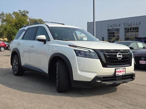 2024 Nissan Pathfinder SV 4WD