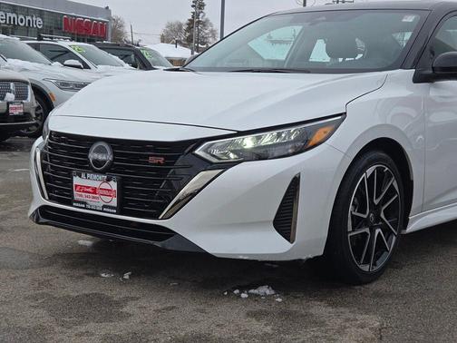 2025 Nissan Sentra SR