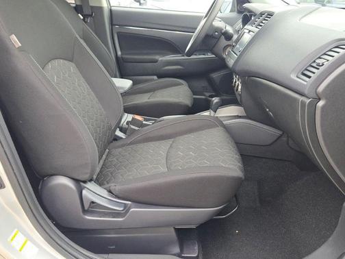 2024 Mitsubishi Outlander Sport 2.0 ES