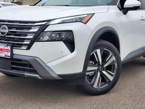 2025 Nissan Rogue SL