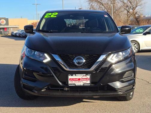 2022 Nissan Rogue Sport S