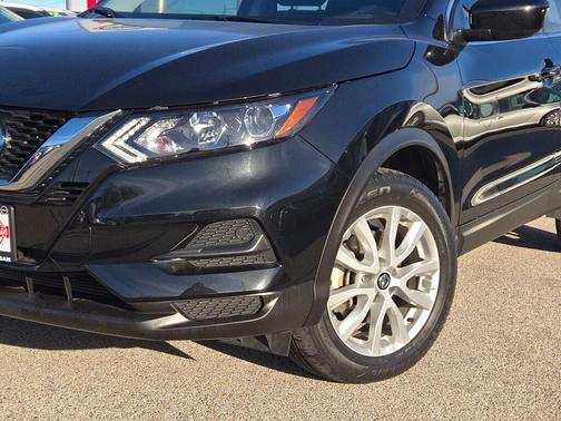 2022 Nissan Rogue Sport S