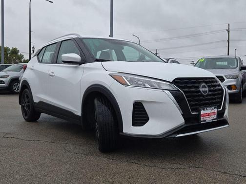 2024 Nissan Kicks SV