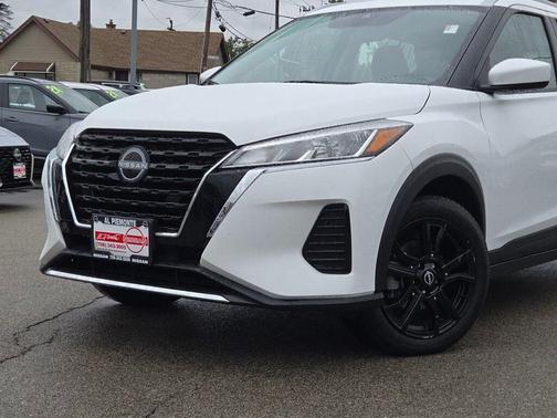 2024 Nissan Kicks SV