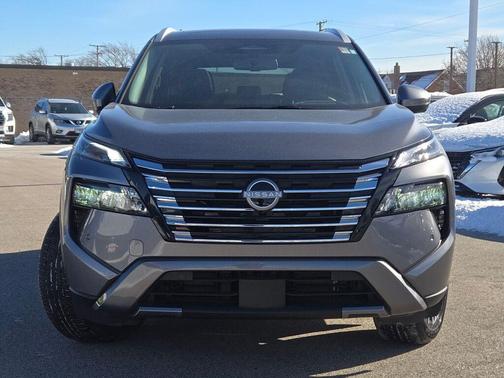 2025 Nissan Rogue SL