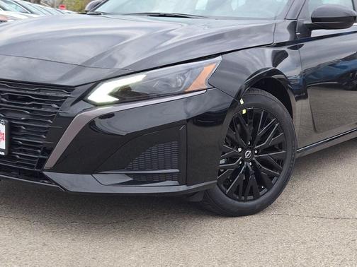 Super Black 2026 Nissan Altima 2.5 SV