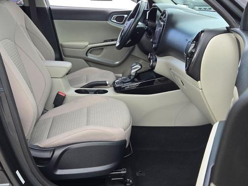 2024 Kia Soul EX