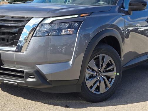 2025 Nissan Pathfinder S 4WD
