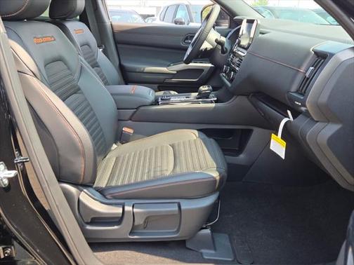 2025 Nissan Pathfinder Rock Creek 4WD