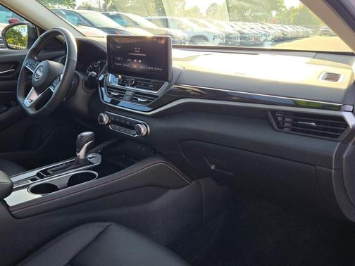 2024 Nissan Altima SR Intelligent AWD