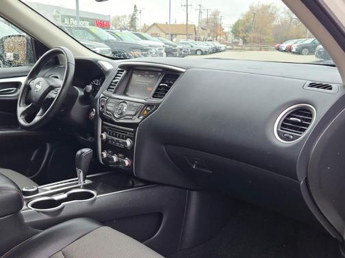 2020 Nissan Pathfinder SV 4WD