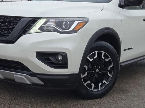 2020 Nissan Pathfinder SV 4WD