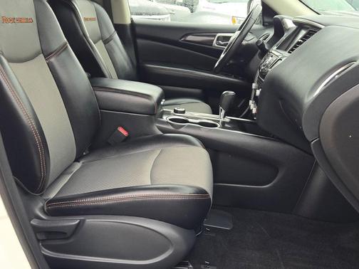 2020 Nissan Pathfinder SV 4WD