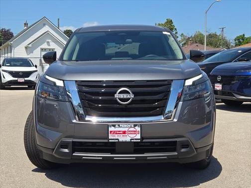 2025 Nissan Pathfinder S 4WD