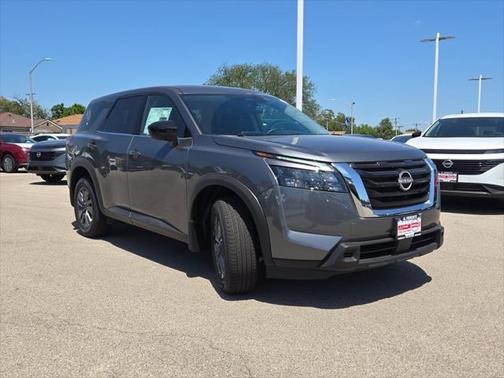 2025 Nissan Pathfinder S 4WD