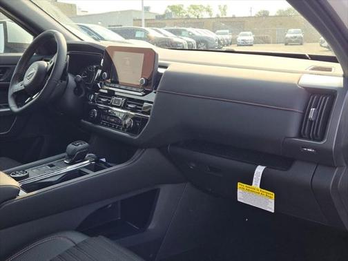 2025 Nissan Pathfinder Rock Creek 4WD