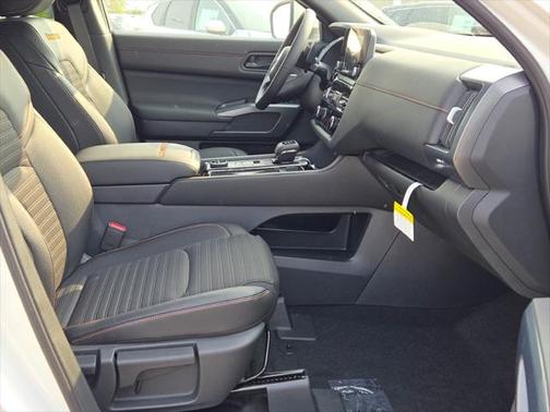 2025 Nissan Pathfinder Rock Creek 4WD
