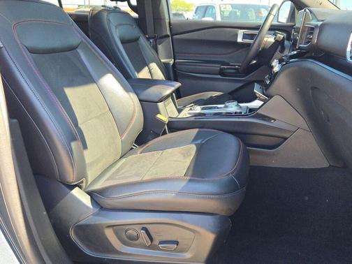 Stone Blue Metallic 2024 Ford Explorer ST-Line