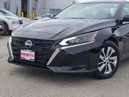 2025 Nissan Altima S FWD