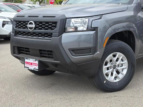 2025 Nissan Frontier S