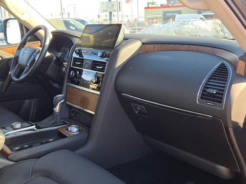 2024 Nissan Armada SL 4WD