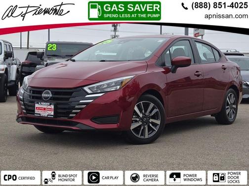 Scarlet 2025 Nissan Versa 1.6 SV