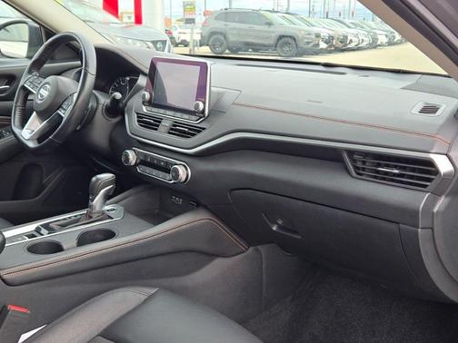 2020 Nissan Altima SR Intelligent AWD