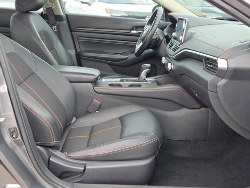 2020 Nissan Altima SR Intelligent AWD