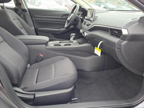2025 Nissan Altima S FWD