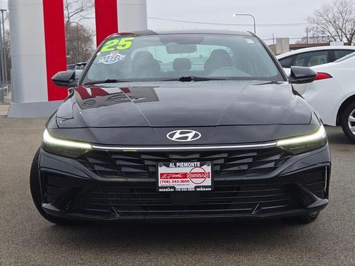 2025 Hyundai ELANTRA SEL