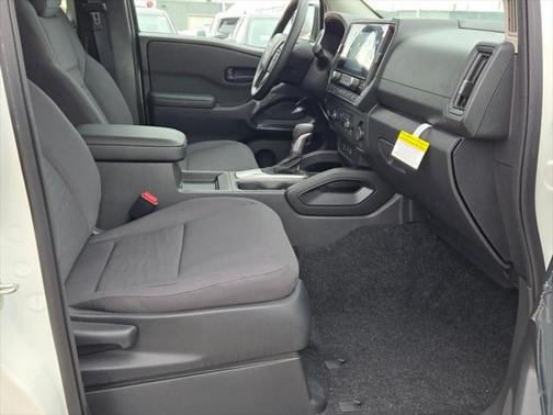 2025 Nissan Frontier S