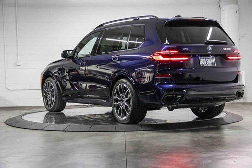 2026 BMW X7 M60i