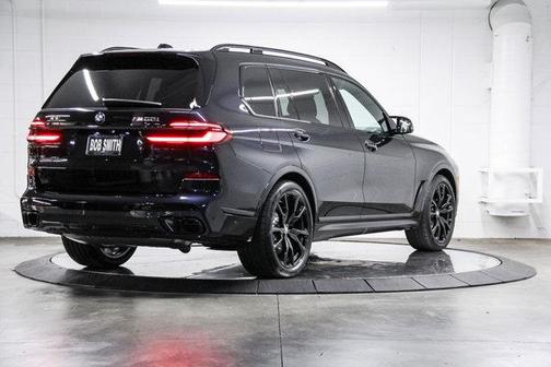 2026 BMW X7 M60i