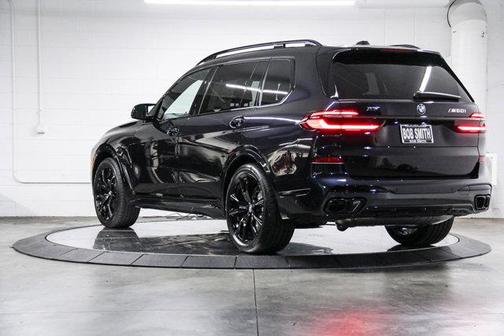 2026 BMW X7 M60i
