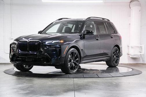 2026 BMW X7 M60i