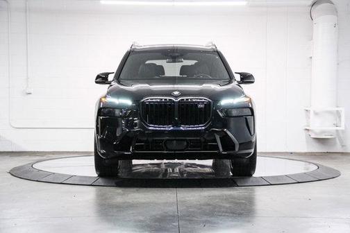 2026 BMW X7 M60i