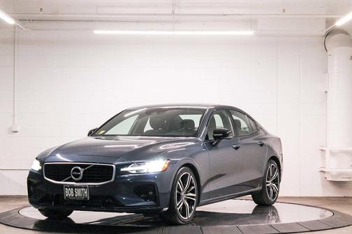 2019 Volvo S60 T6 R-Design