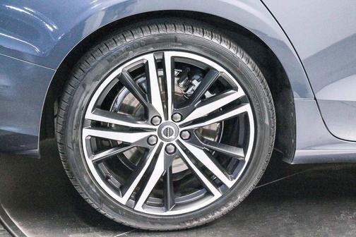2019 Volvo S60 T6 R-Design