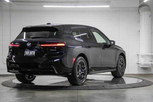 2026 BMW iX xDrive45
