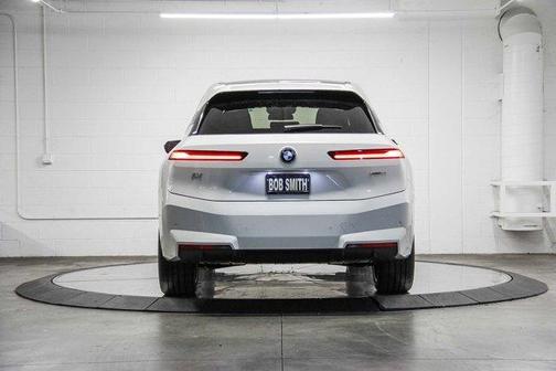 2026 BMW iX xDrive60