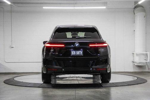 2026 BMW iX xDrive60