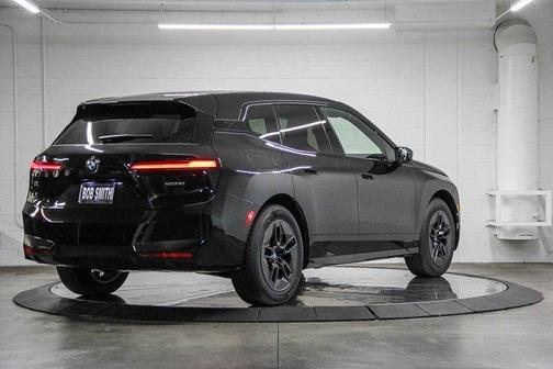 2026 BMW iX xDrive60