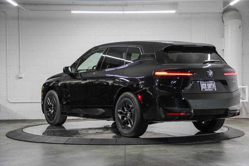 2026 BMW iX xDrive60