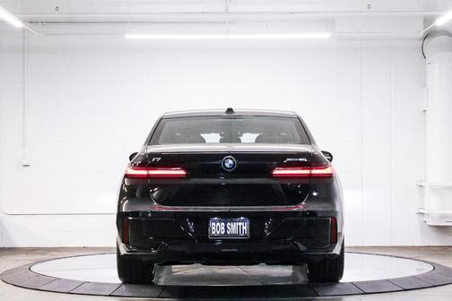 2025 BMW i7 xDrive60