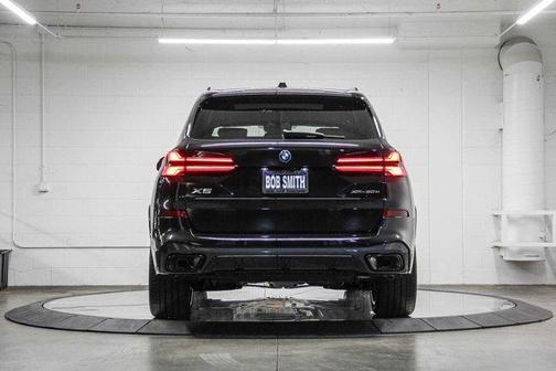 Black Sapphire Metallic 2026 BMW X5 PHEV xDrive50e