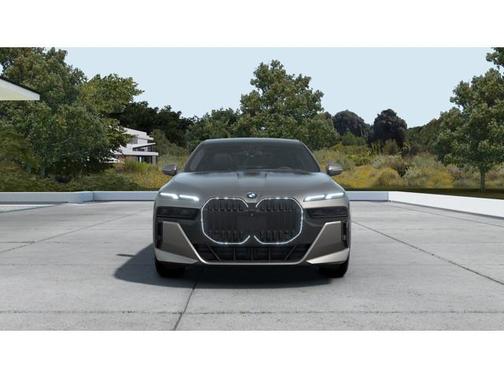 2025 BMW 740 i