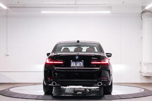 2025 BMW 330 i