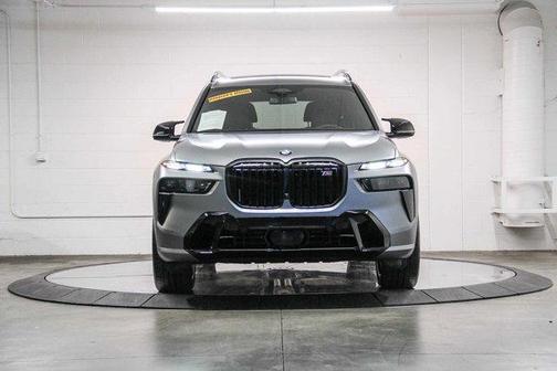 2026 BMW X7 M60i