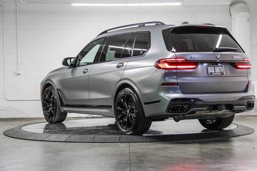 2026 BMW X7 M60i