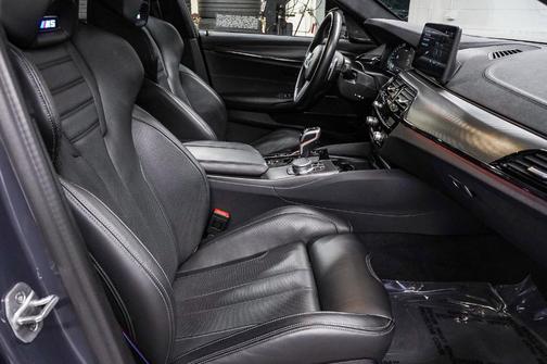 2022 BMW M5 Base